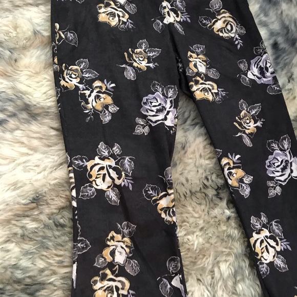 Floral flared suede pants - Picture 2 of 3